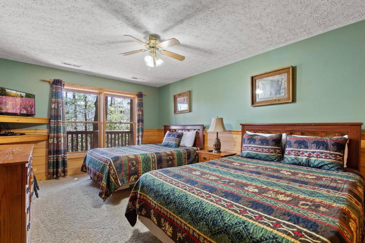 Above The Clouds, 4 Bedrooms, Pool Access, Private, Gaming, Sleeps 16 Gatlinburg Exterior photo