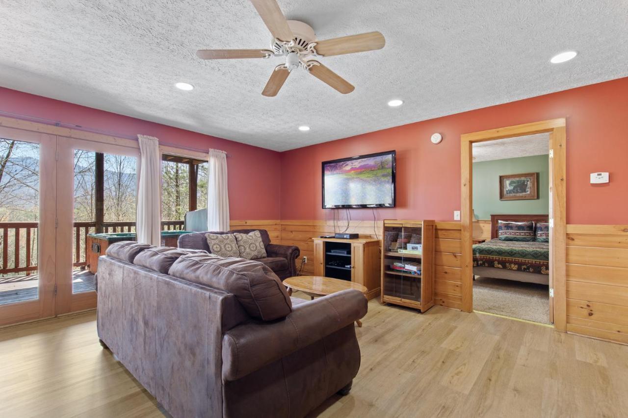 Above The Clouds, 4 Bedrooms, Pool Access, Private, Gaming, Sleeps 16 Gatlinburg Exterior photo