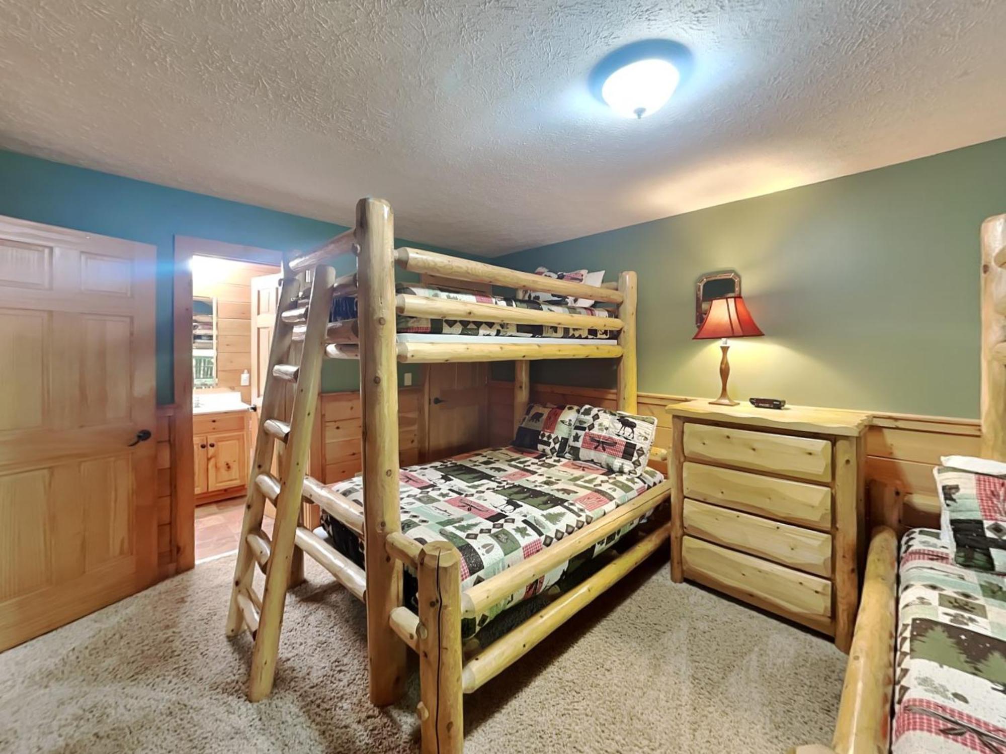 Above The Clouds, 4 Bedrooms, Pool Access, Private, Gaming, Sleeps 16 Gatlinburg Exterior photo